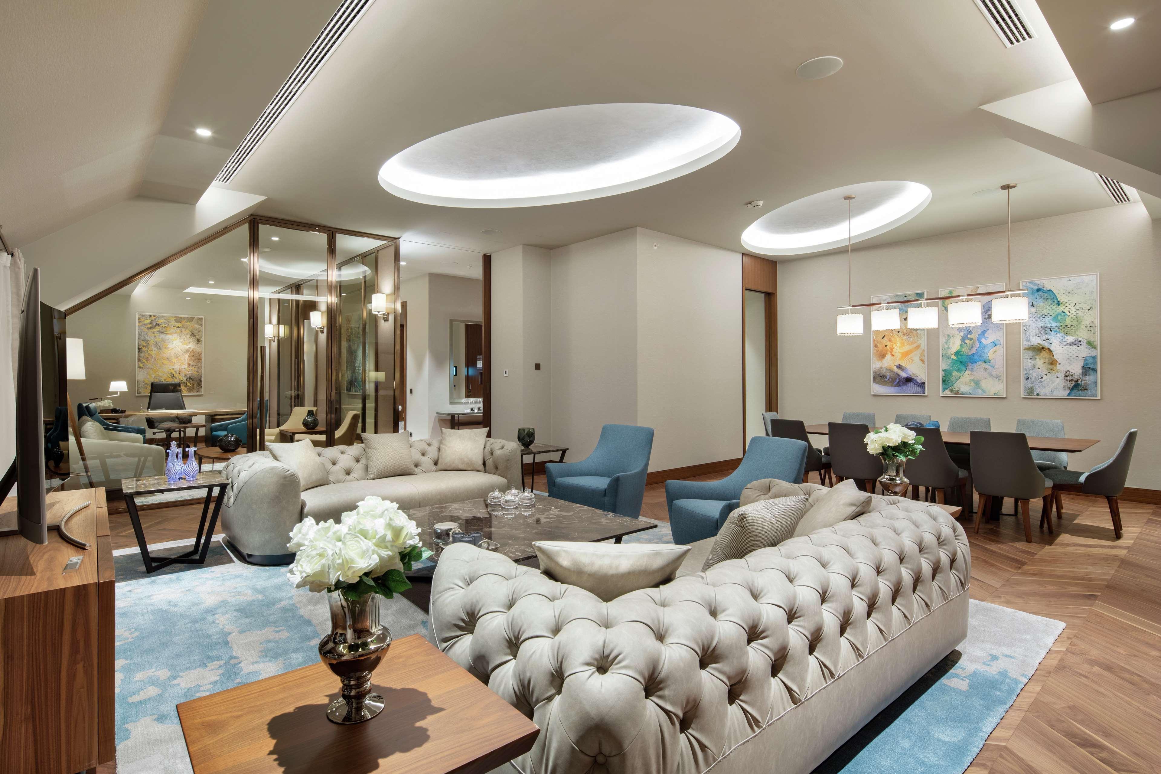 Doubletree By Hilton Skopje Exterior foto The Residence