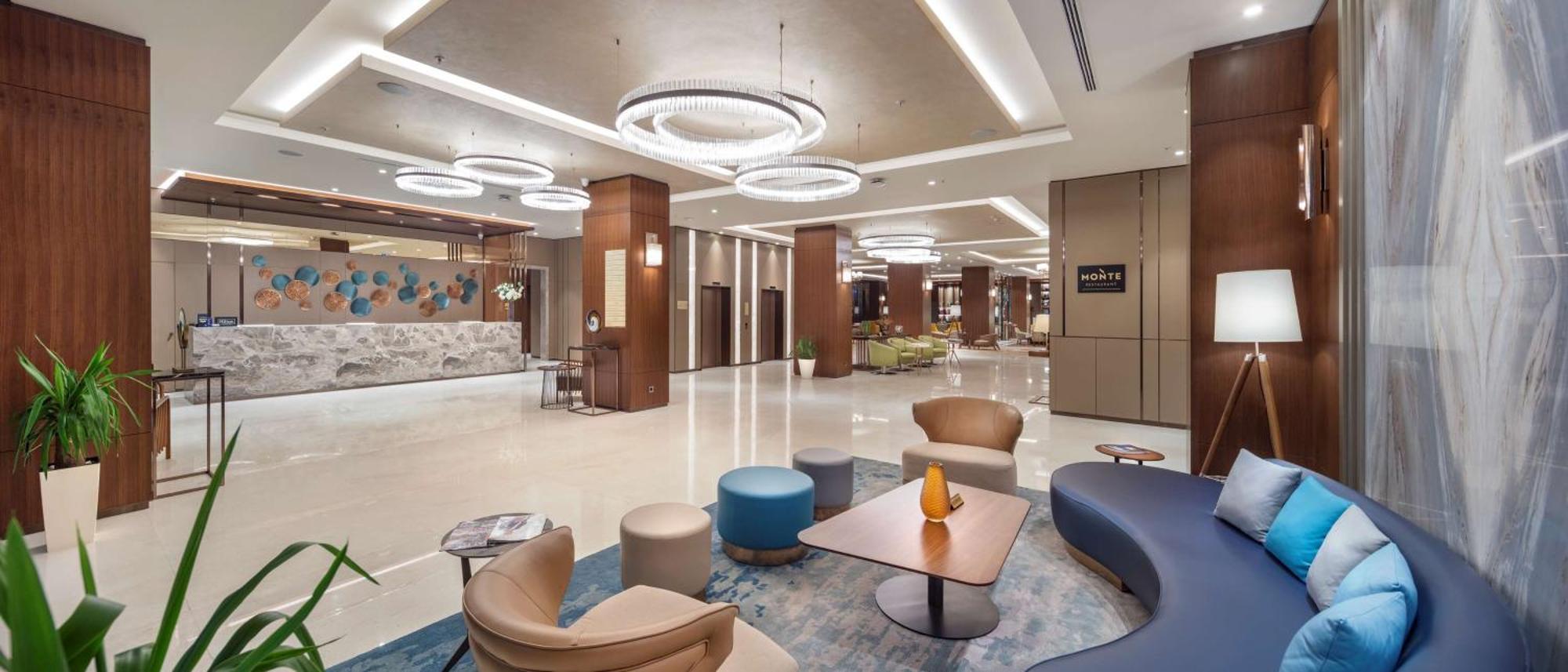 Doubletree By Hilton Skopje Exterior foto Lobby