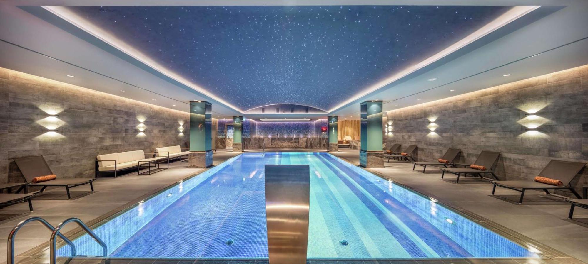 Doubletree By Hilton Skopje Exterior foto The pool at The Spa at The Standard East Village