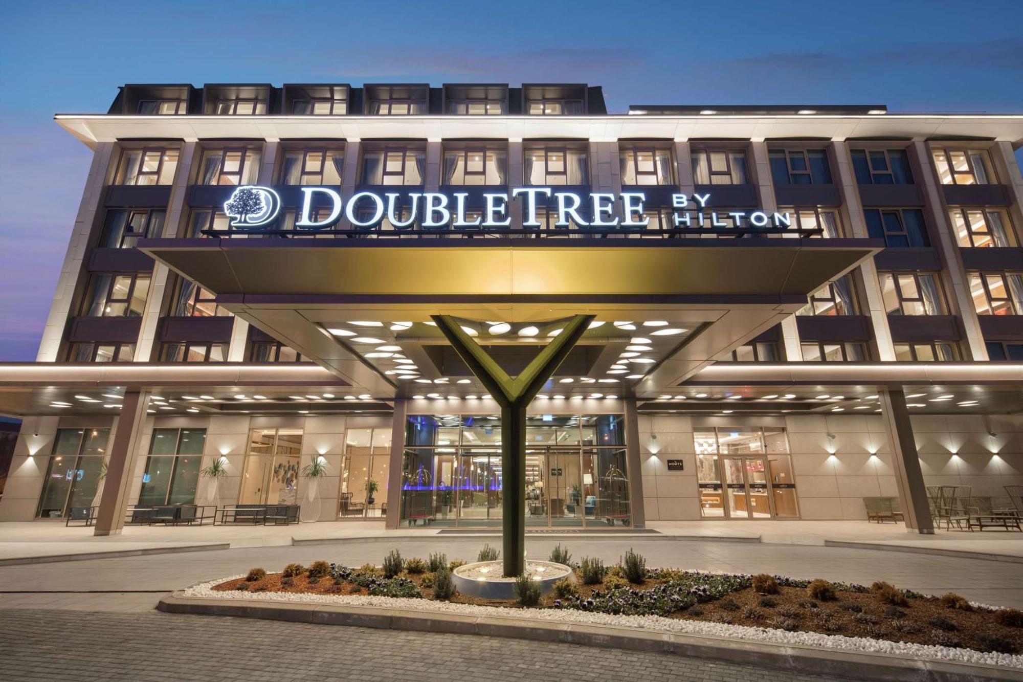 Doubletree By Hilton Skopje Exterior foto DoubleTree by Hilton Athens